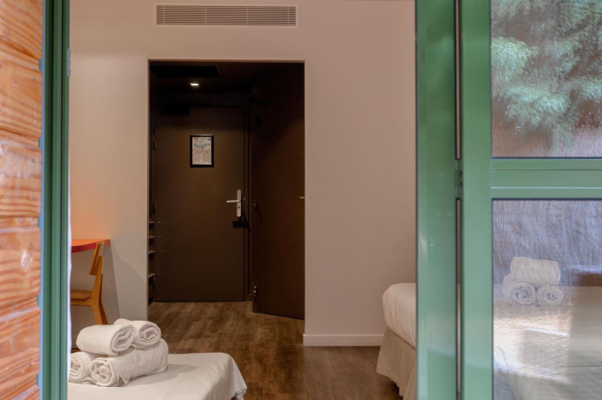 Logis Domaine Du Moulin Cavier Hotel Avrillé Kültér fotó
