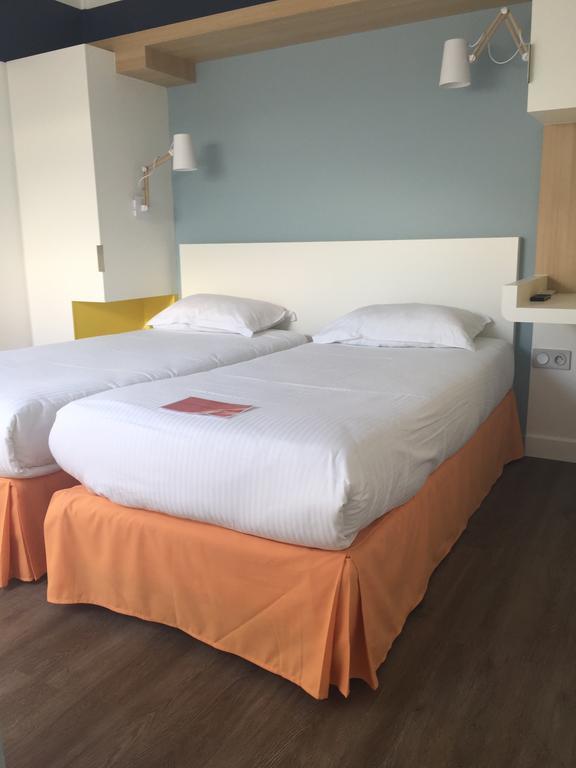 Logis Domaine Du Moulin Cavier Hotel Avrillé Kültér fotó