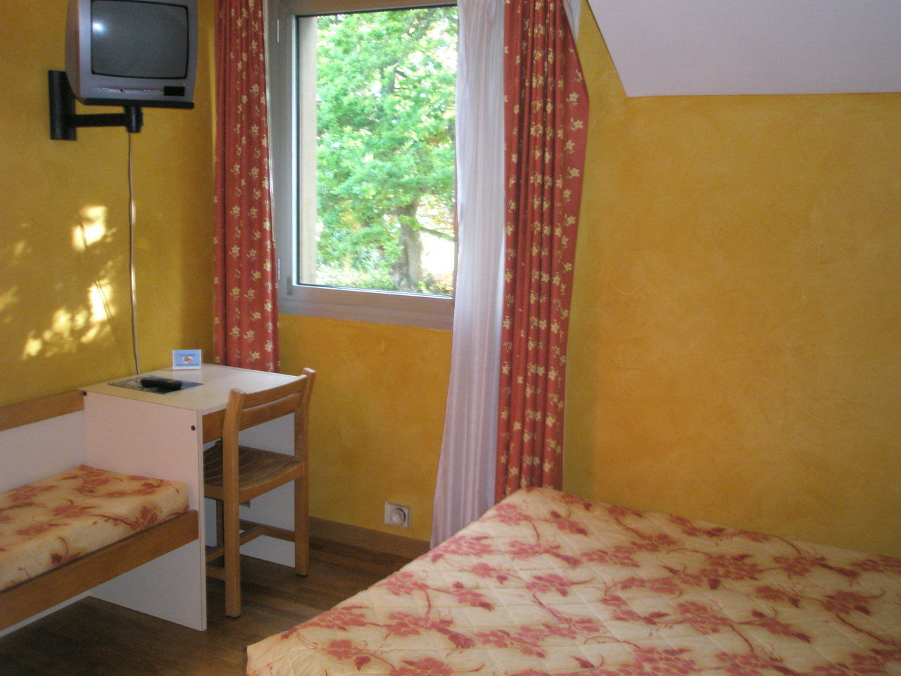 Logis Domaine Du Moulin Cavier Hotel Avrillé Kültér fotó